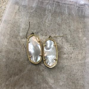 Pearly Elle Kendra Scott earrings